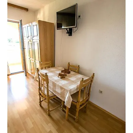 Apartment Kika *