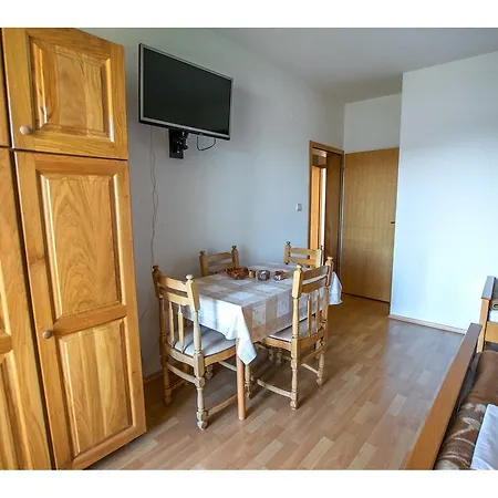 Apartment Kika Starigrad Paklenica