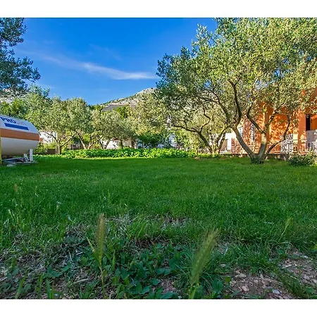 Apartment Kika Starigrad Paklenica